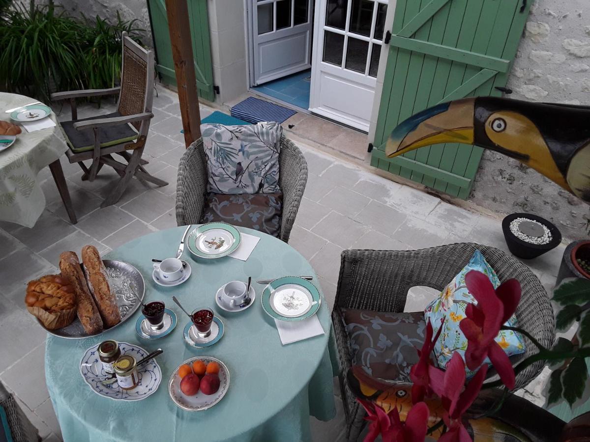 Châteauvieux 'La Menagerie' Bed & Breakfast エクステリア 写真
