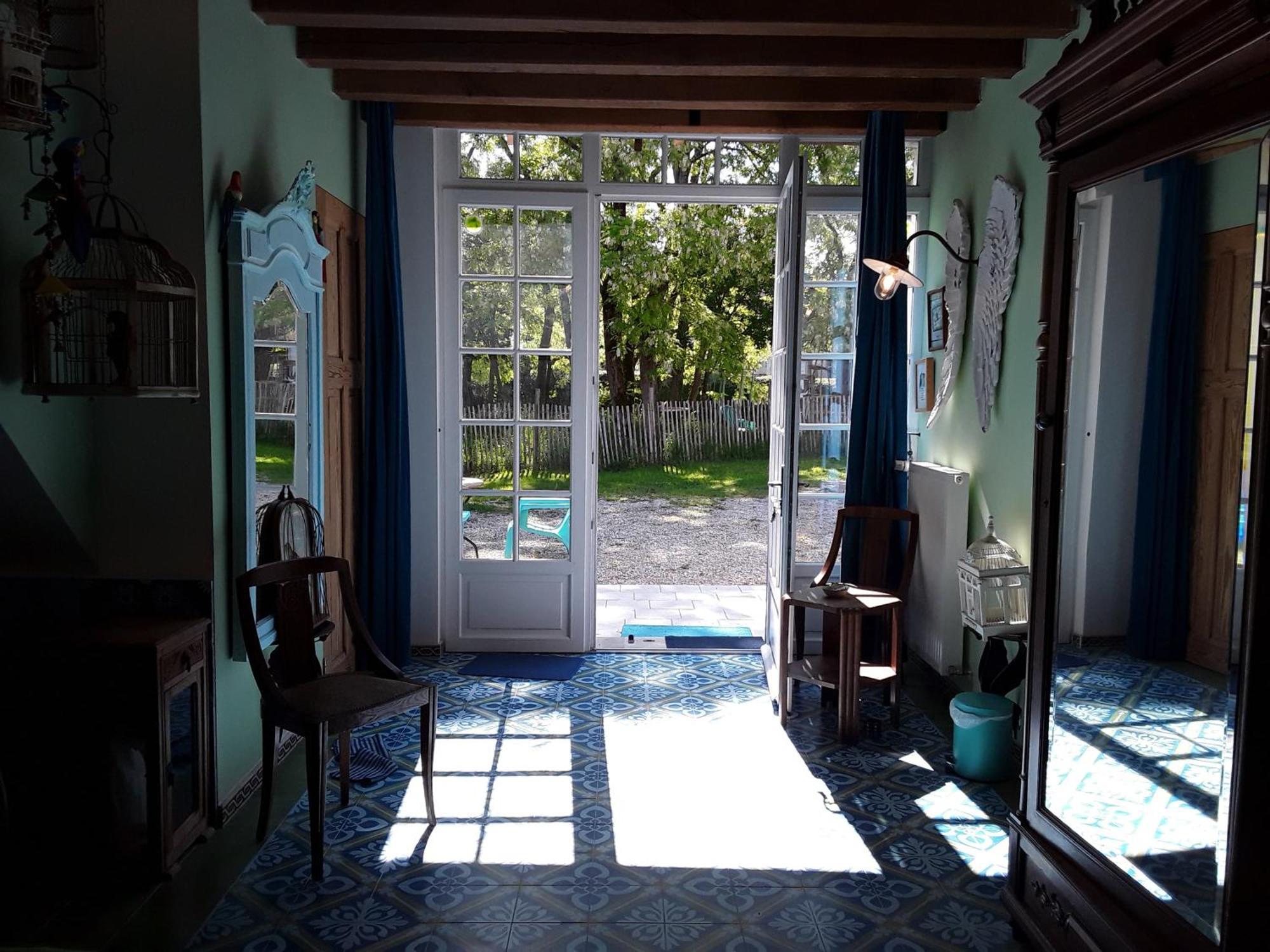 Châteauvieux 'La Menagerie' Bed & Breakfast 部屋 写真