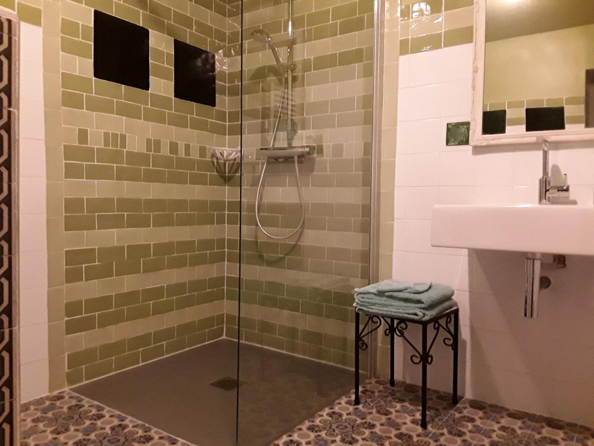 Châteauvieux 'La Menagerie' Bed & Breakfast 部屋 写真