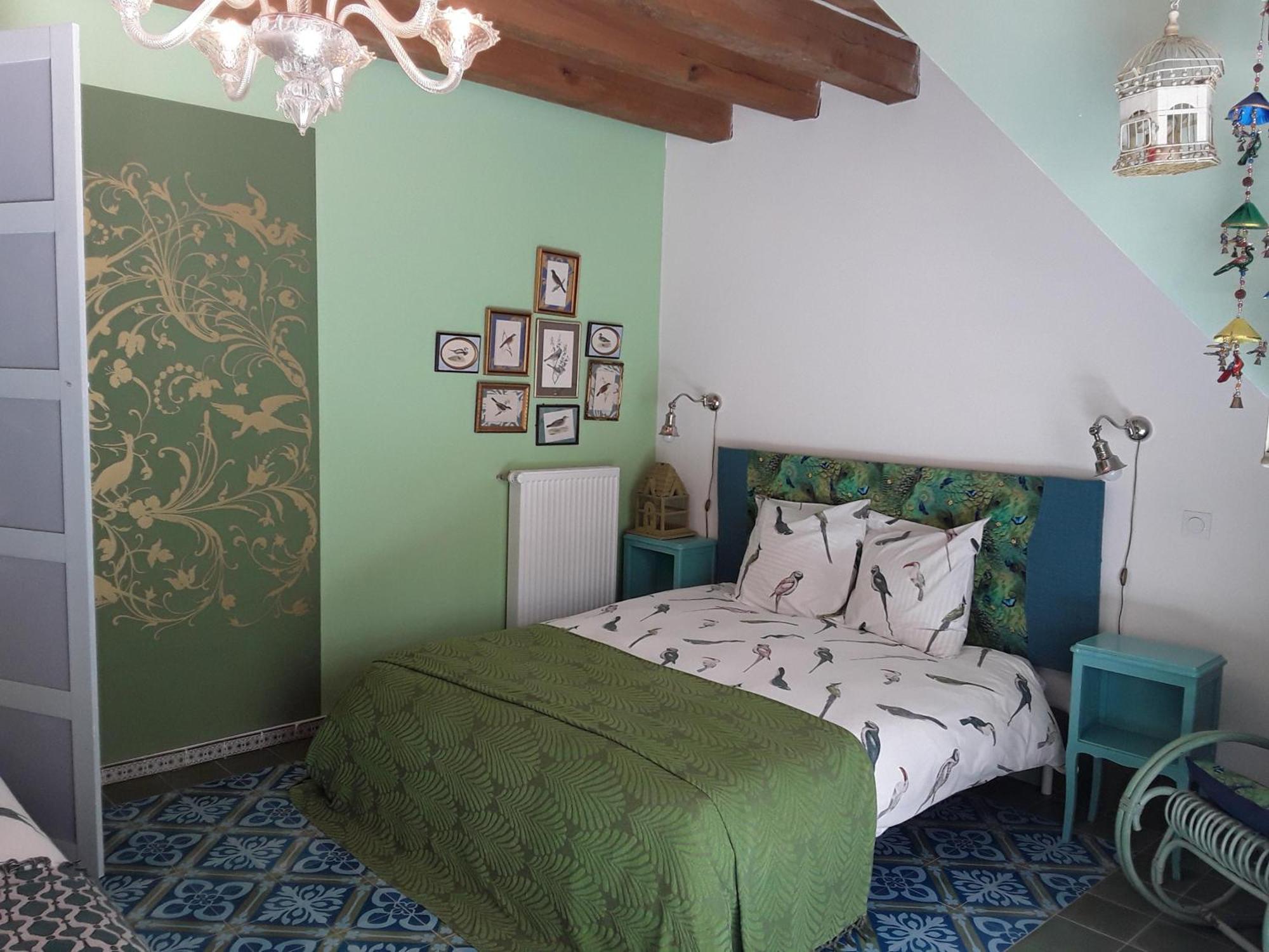 Châteauvieux 'La Menagerie' Bed & Breakfast 部屋 写真